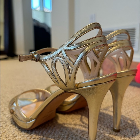 Giorgio Armani Gold Heel - Picture 3 of 8